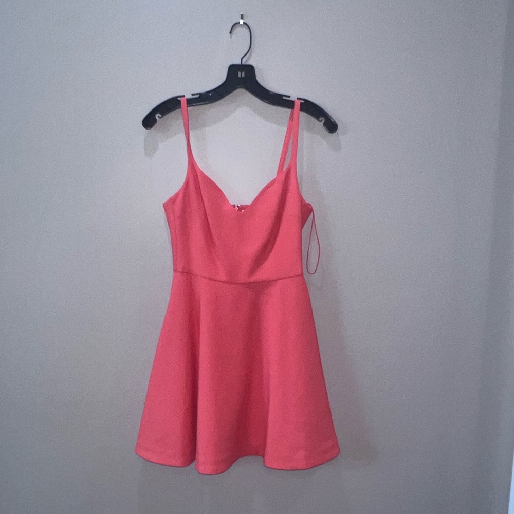 Salmon dress. Elizabeth and James